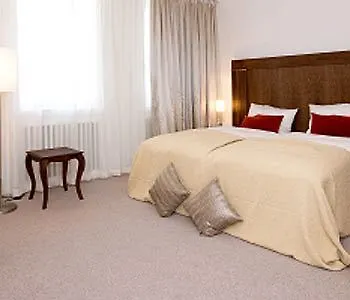 Boutique Classico מלון 4*