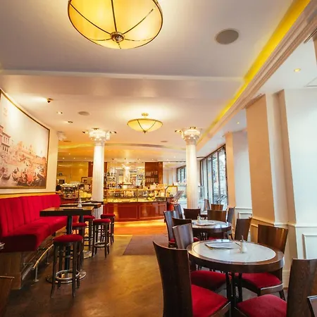 מלון Boutique Classico 4*